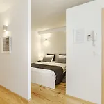 Bo - Almada Apartamento Porto