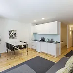 Bo - Almada