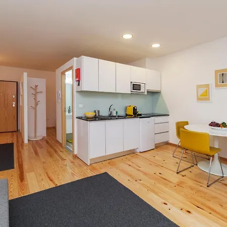 Bo - Almada Apartment