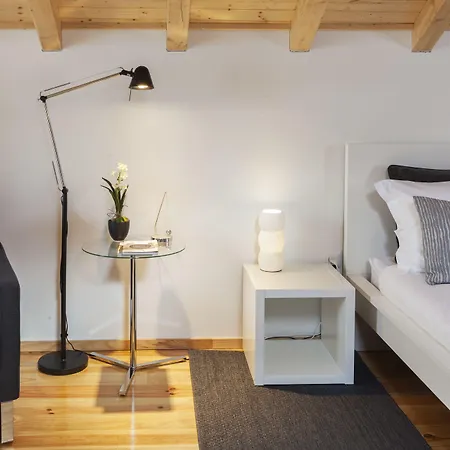 Bo - Almada アパート ポルト