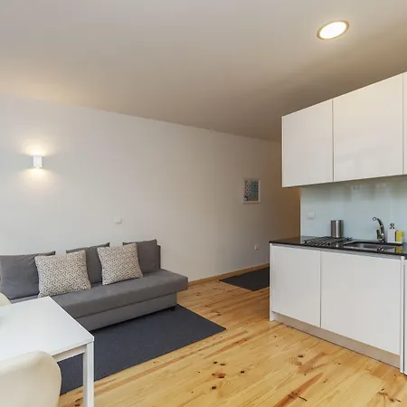 Bo - Almada ポルト