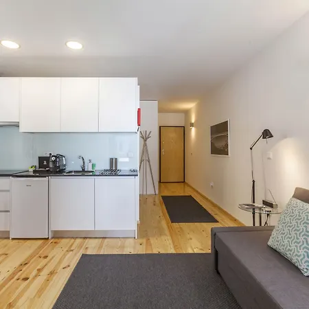 Bo - Almada ポルト