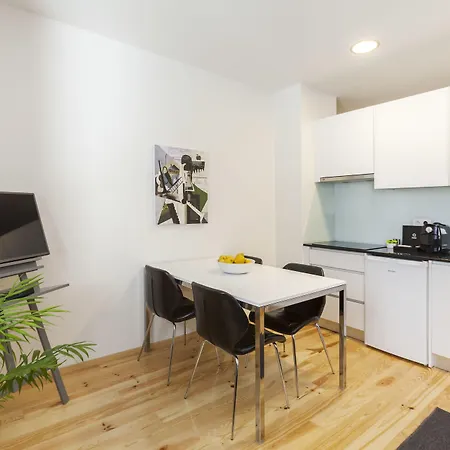 Bo - Almada פורטו