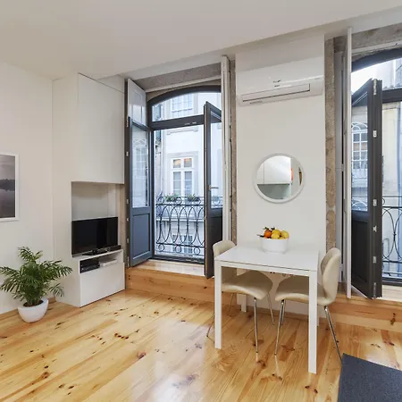 Apartment Bo - Almada